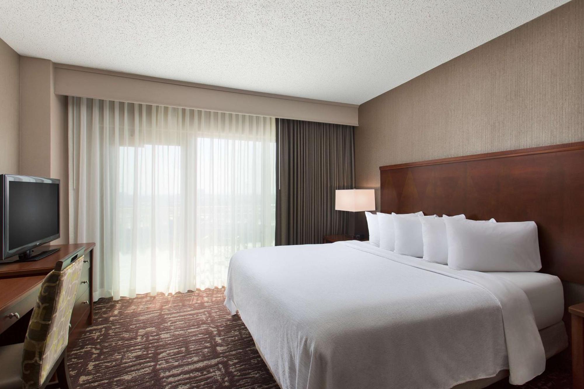Embassy Suites By Hilton Dallas Frisco Hotel & Convention Center Exterior photo